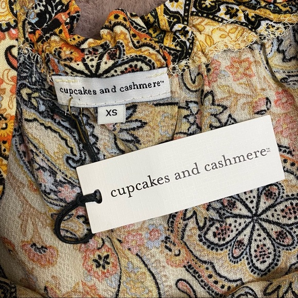 Cupcakes + Cashmere Golden Paisley Blouse Sz XS - Picture 5 of 16
